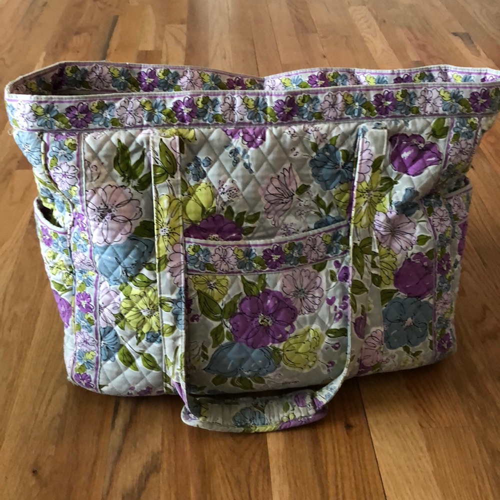 Vera Bradley travel bag